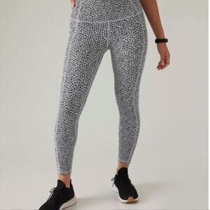 Athleta Leggings Womens XS Black White Textured 7/8 Length Pockets Activewear